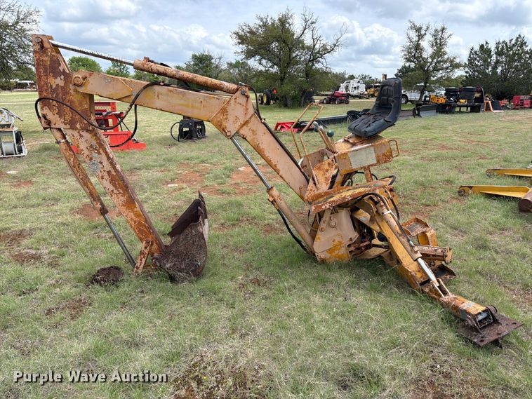 image for item FB8083 ARPS 730 backhoe attachment