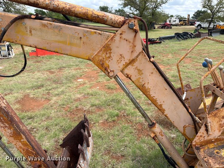 image for item FB8083 ARPS 730 backhoe attachment