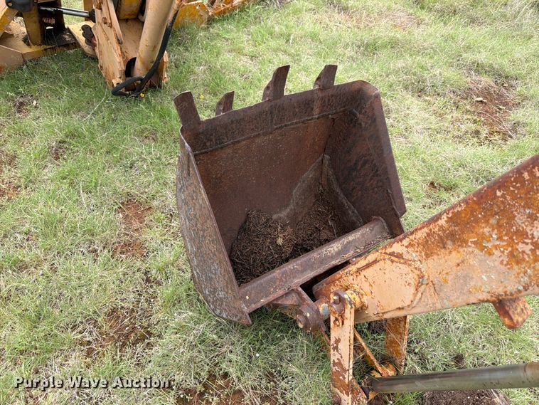 image for item FB8083 ARPS 730 backhoe attachment