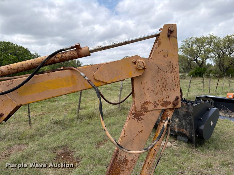 image for item FB8083 ARPS 730 backhoe attachment