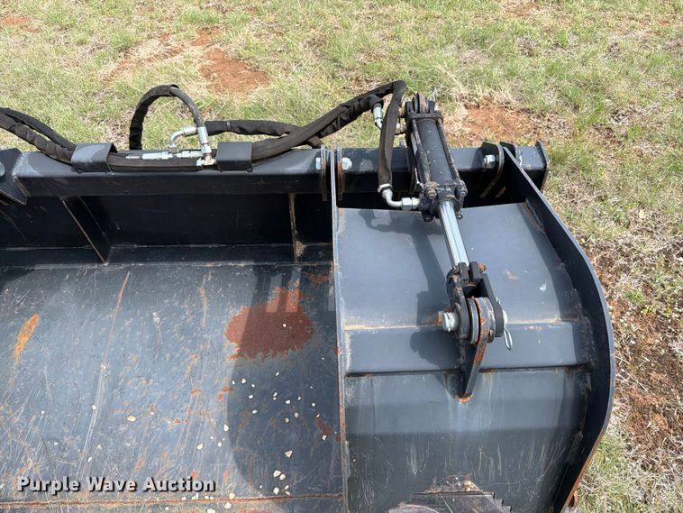 image for item FB8089 Wolverine skid steer grapple bucket