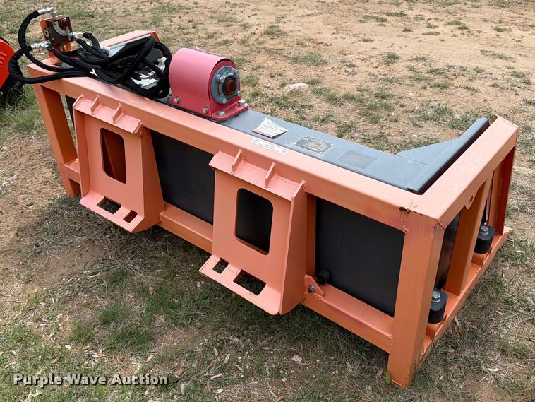image for item FB8105 Raytree RMVB78U skid steer vibratory screening bucket