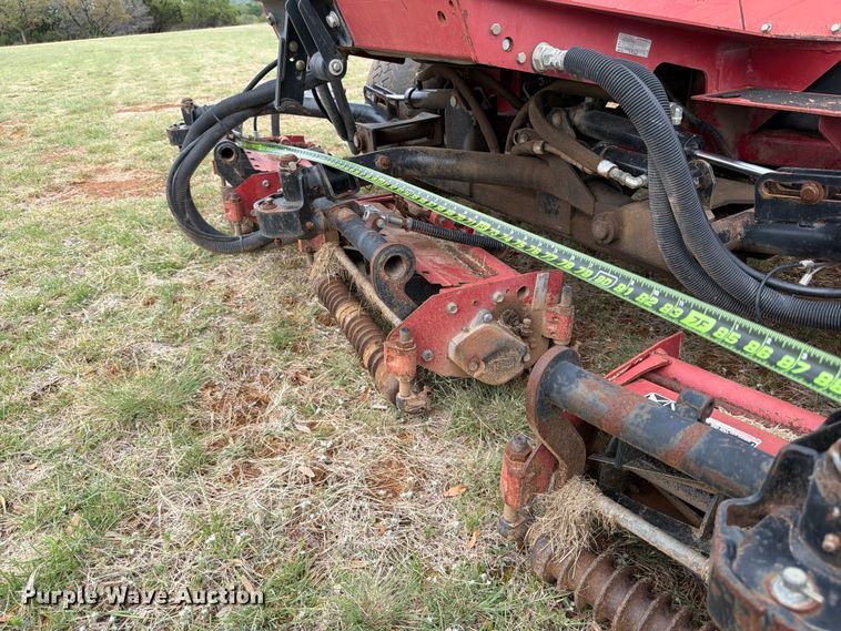 image for item FB8106 2002 Toro Reelmaster 5500-D reel mower