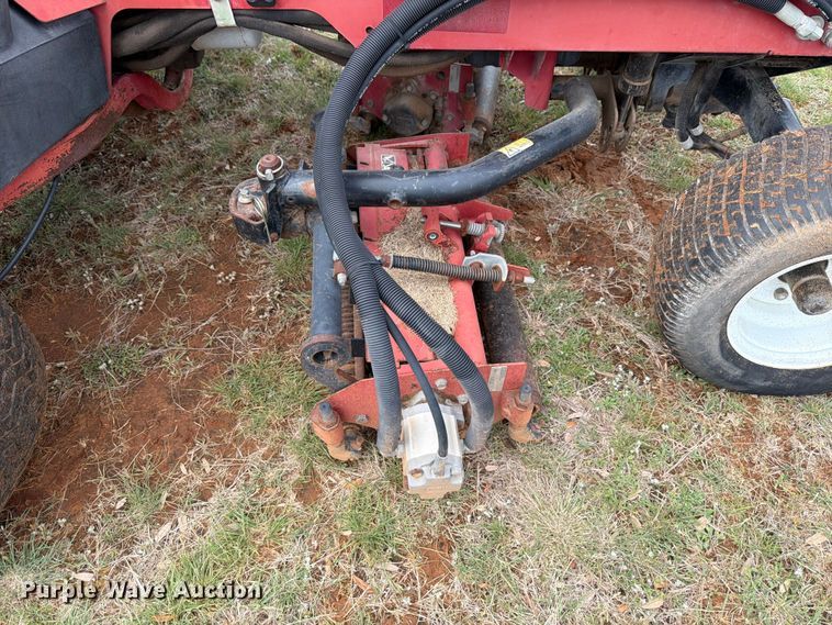 image for item FB8106 2002 Toro Reelmaster 5500-D reel mower