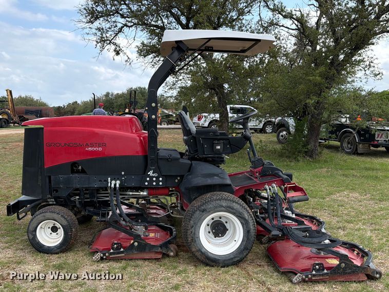 image for item FB8107 2017 Toro Groundsmaster 4500D lawn mower