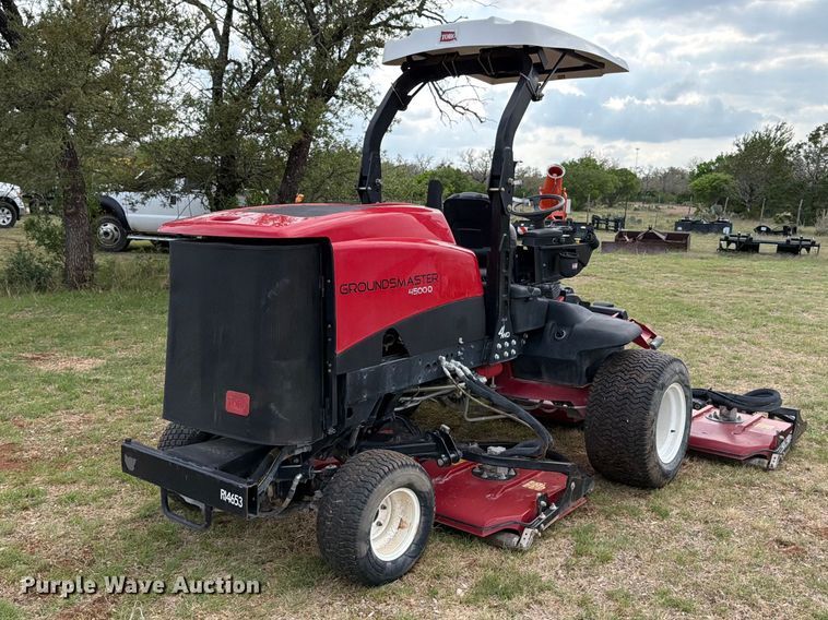 image for item FB8107 2017 Toro Groundsmaster 4500D lawn mower