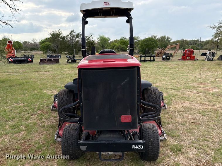 image for item FB8107 2017 Toro Groundsmaster 4500D lawn mower