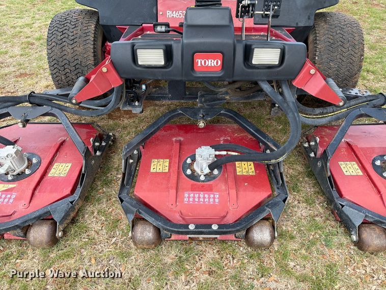 image for item FB8107 2017 Toro Groundsmaster 4500D lawn mower