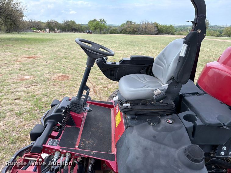 image for item FB8107 2017 Toro Groundsmaster 4500D lawn mower