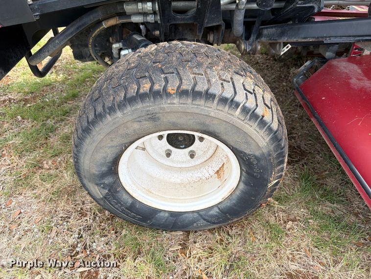 image for item FB8107 2017 Toro Groundsmaster 4500D lawn mower