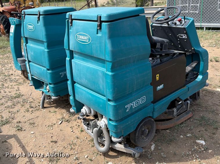 image for item FB8109 (3) Tennant floor scrubbers