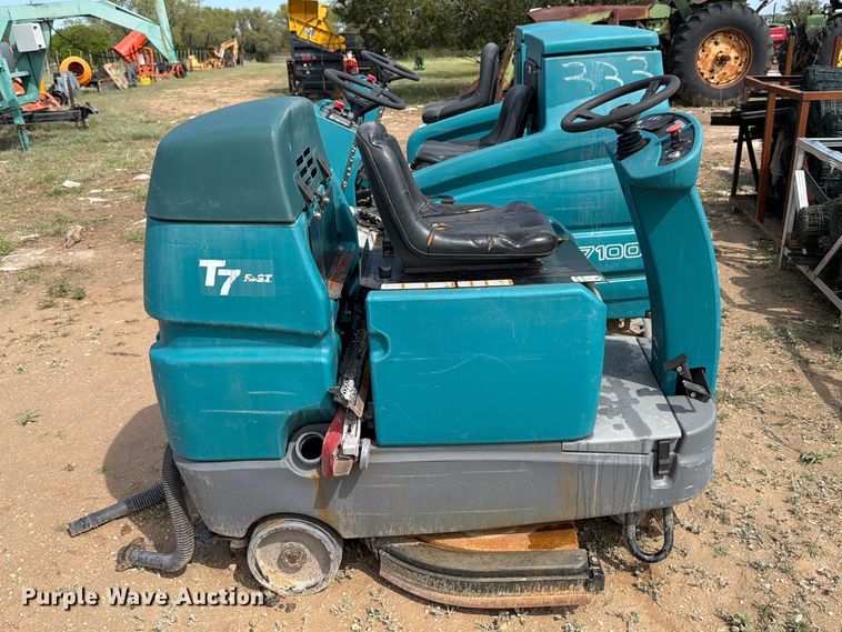 image for item FB8109 (3) Tennant floor scrubbers