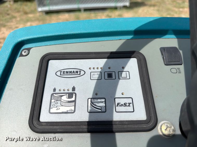 image for item FB8109 (3) Tennant floor scrubbers