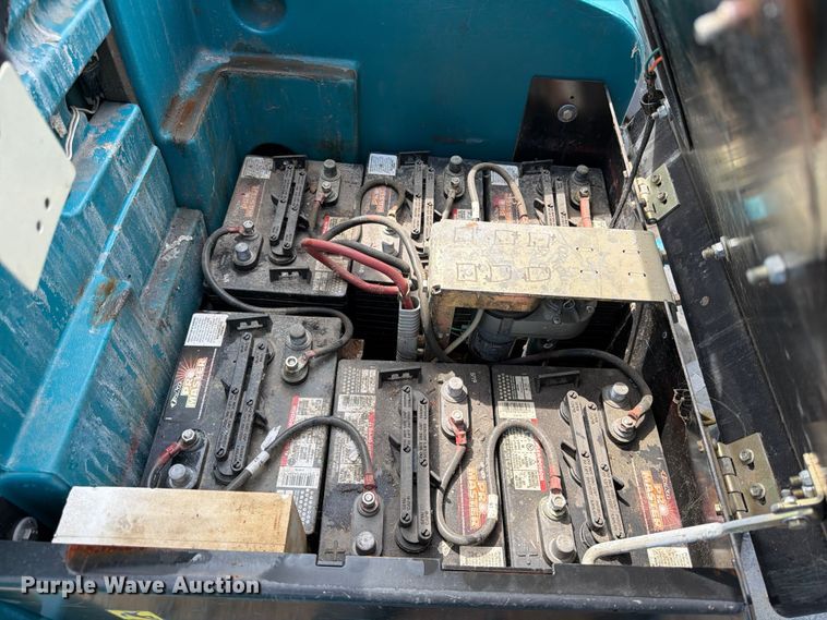 image for item FB8109 (3) Tennant floor scrubbers