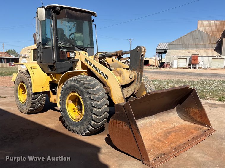 image for item FC2082 2008 New Holland W130B wheel loader