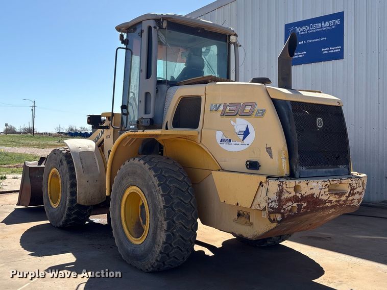 image for item FC2082 2008 New Holland W130B wheel loader