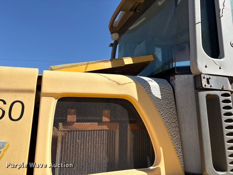 image for item FC2082 2008 New Holland W130B wheel loader