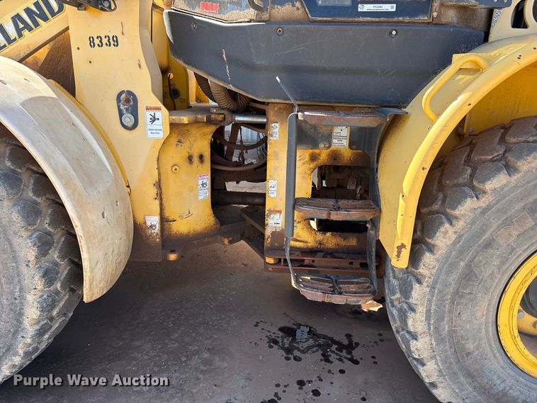 image for item FC2082 2008 New Holland W130B wheel loader