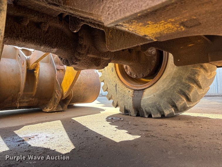 image for item FC2082 2008 New Holland W130B wheel loader