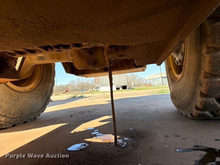 image for item FC2082 2008 New Holland W130B wheel loader