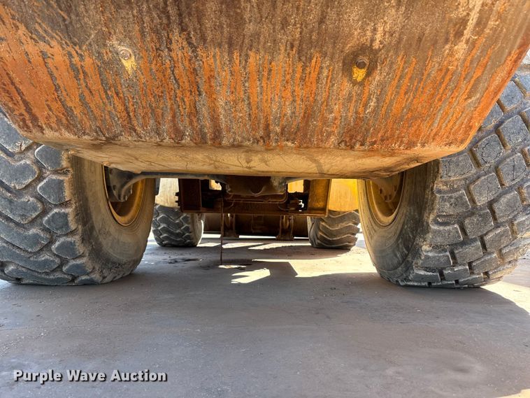 image for item FC2082 2008 New Holland W130B wheel loader