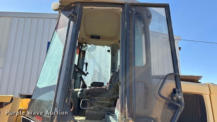 image for item FC2082 2008 New Holland W130B wheel loader