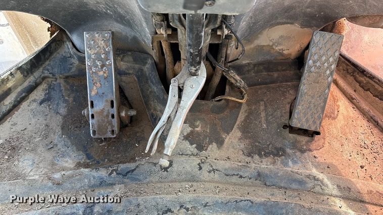 image for item FC2082 2008 New Holland W130B wheel loader