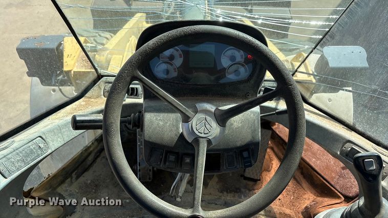 image for item FC2082 2008 New Holland W130B wheel loader