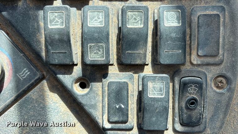 image for item FC2082 2008 New Holland W130B wheel loader