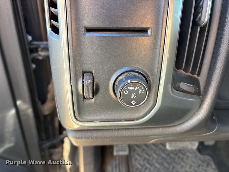 image for item FC2112 2015 Chevrolet Silverado 1500 LT Crew Cab pickup truck