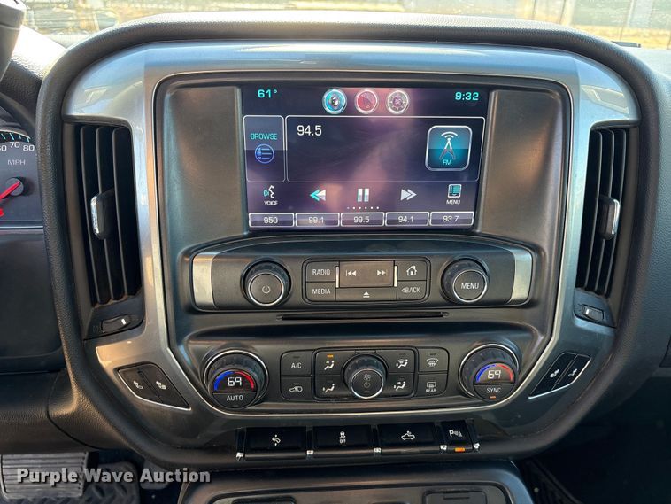 image for item FC2112 2015 Chevrolet Silverado 1500 LT Crew Cab pickup truck