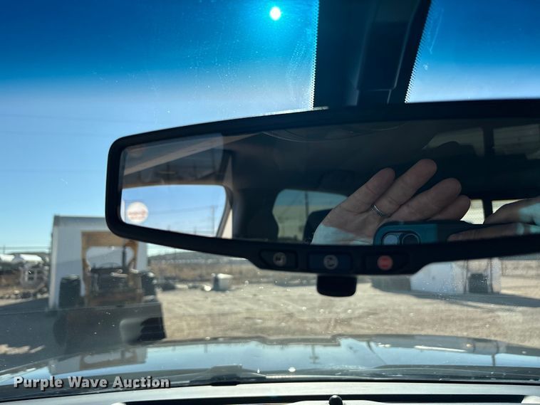 image for item FC2112 2015 Chevrolet Silverado 1500 LT Crew Cab pickup truck