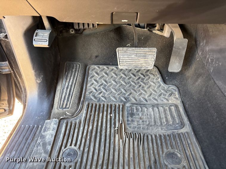 image for item FC2112 2015 Chevrolet Silverado 1500 LT Crew Cab pickup truck