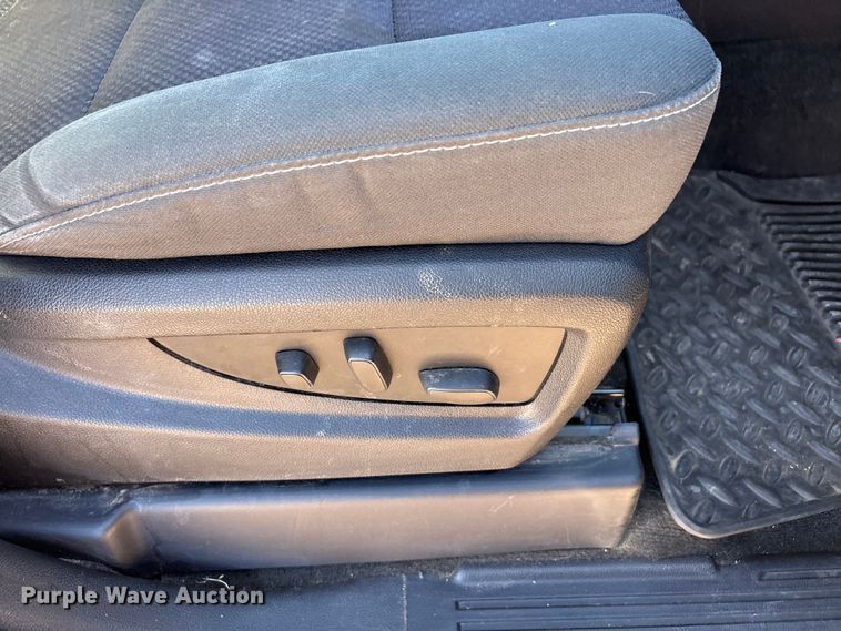 image for item FC2112 2015 Chevrolet Silverado 1500 LT Crew Cab pickup truck