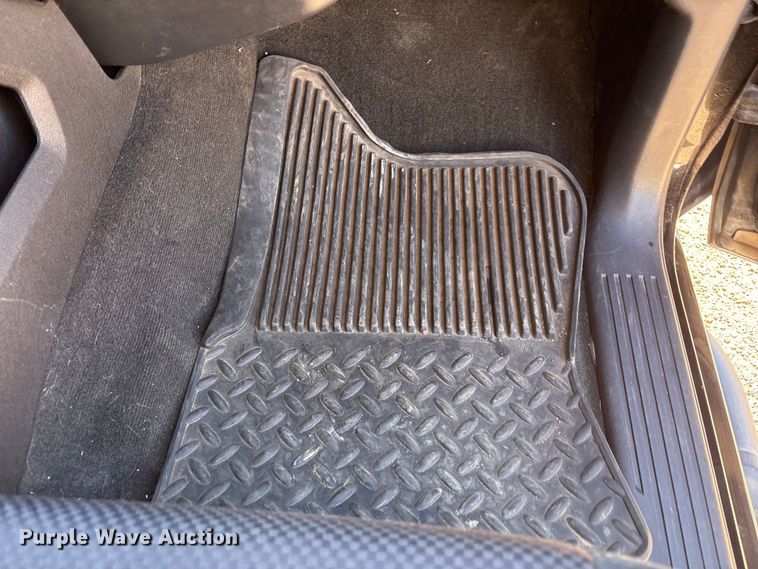 image for item FC2112 2015 Chevrolet Silverado 1500 LT Crew Cab pickup truck