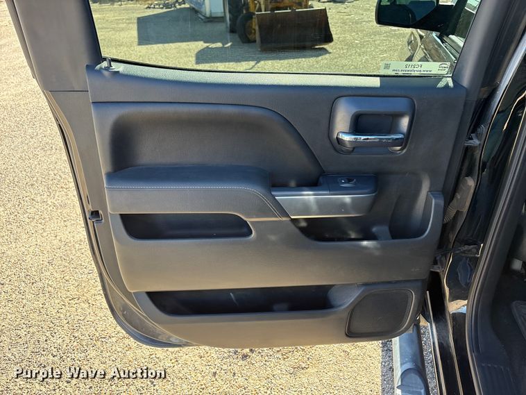 image for item FC2112 2015 Chevrolet Silverado 1500 LT Crew Cab pickup truck