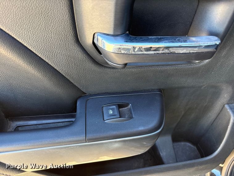 image for item FC2112 2015 Chevrolet Silverado 1500 LT Crew Cab pickup truck