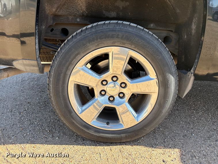 image for item FC2112 2015 Chevrolet Silverado 1500 LT Crew Cab pickup truck