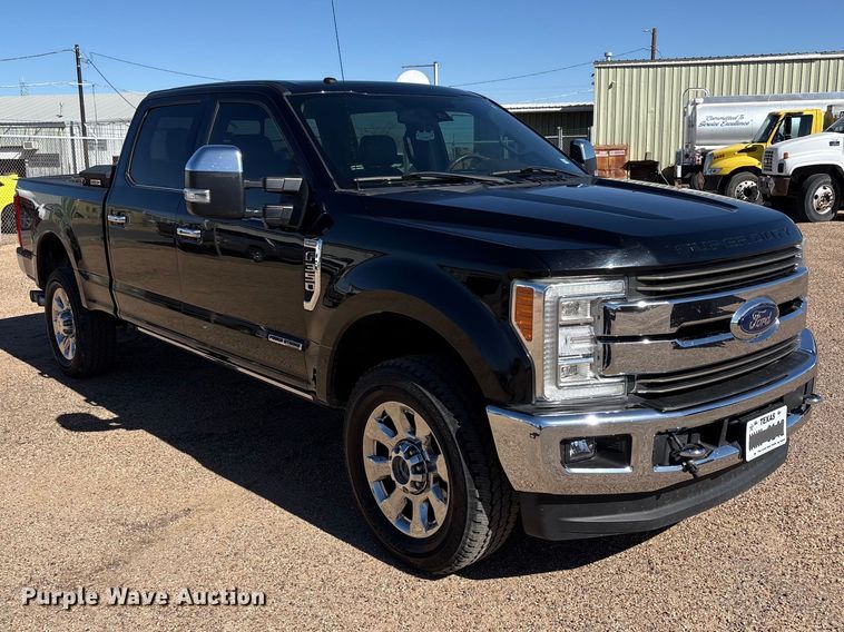 image for item FC2113 2017 Ford F350 King Ranch Crew Cab pickup truck