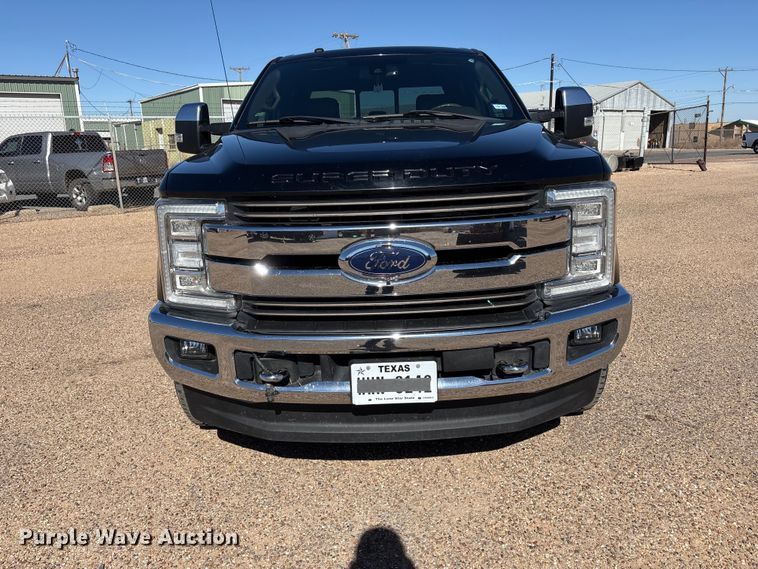 image for item FC2113 2017 Ford F350 King Ranch Crew Cab pickup truck