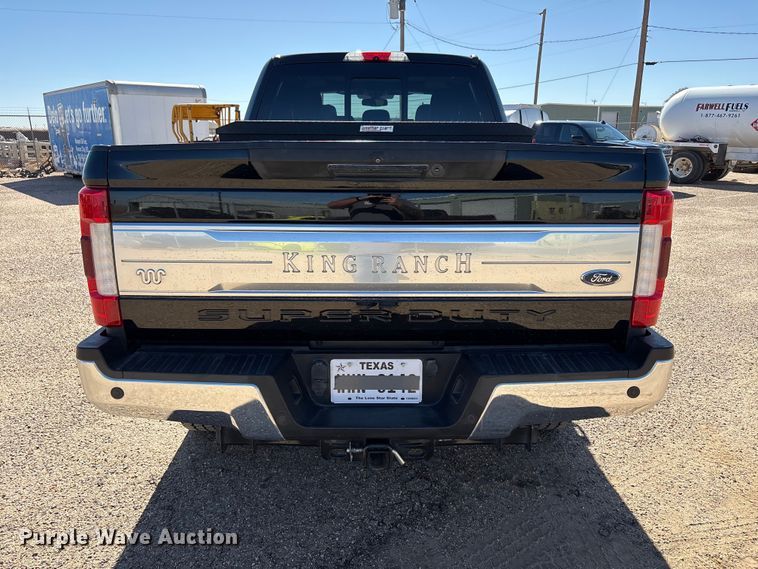 image for item FC2113 2017 Ford F350 King Ranch Crew Cab pickup truck