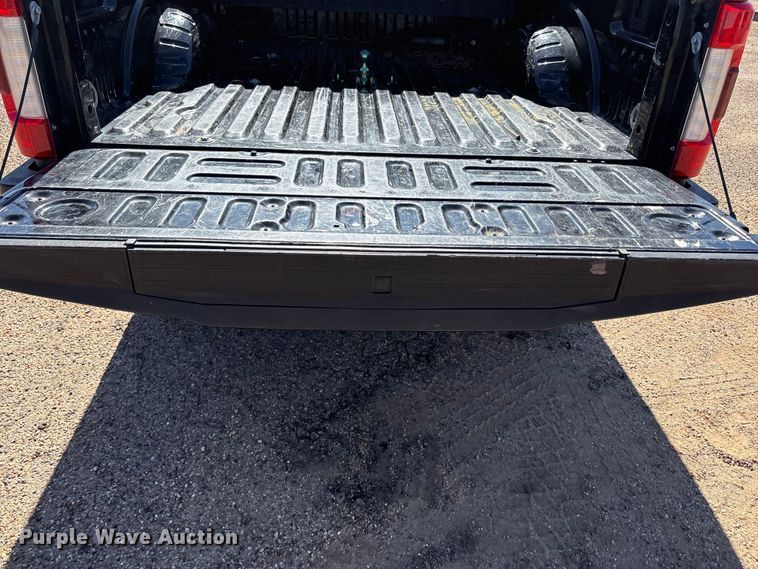 image for item FC2113 2017 Ford F350 King Ranch Crew Cab pickup truck