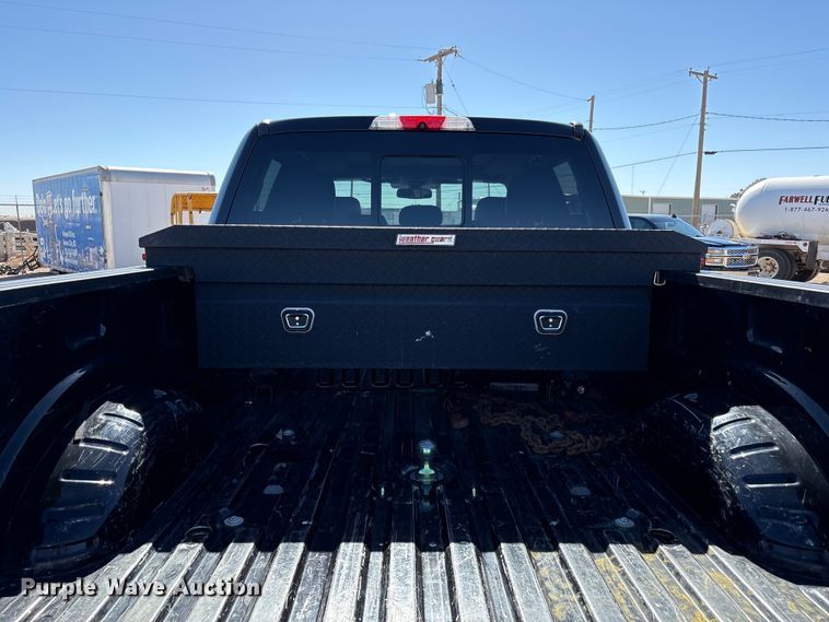 image for item FC2113 2017 Ford F350 King Ranch Crew Cab pickup truck