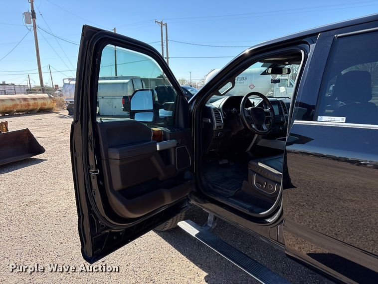 image for item FC2113 2017 Ford F350 King Ranch Crew Cab pickup truck