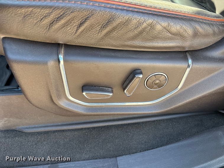 image for item FC2113 2017 Ford F350 King Ranch Crew Cab pickup truck