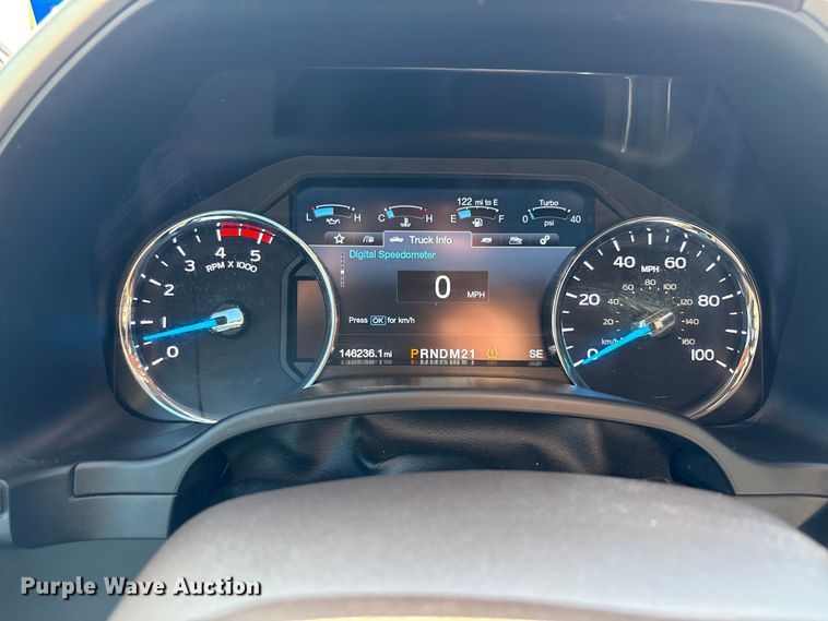 image for item FC2113 2017 Ford F350 King Ranch Crew Cab pickup truck