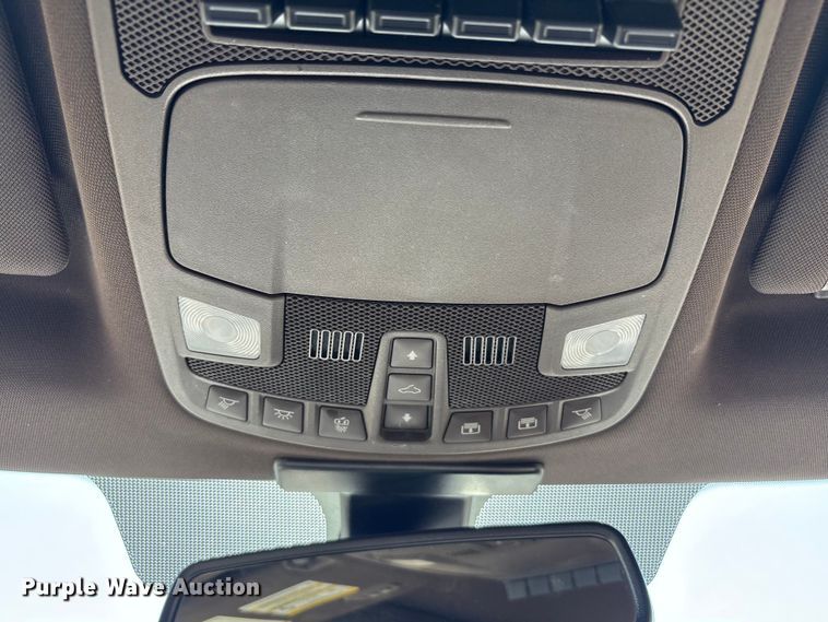 image for item FC2113 2017 Ford F350 King Ranch Crew Cab pickup truck