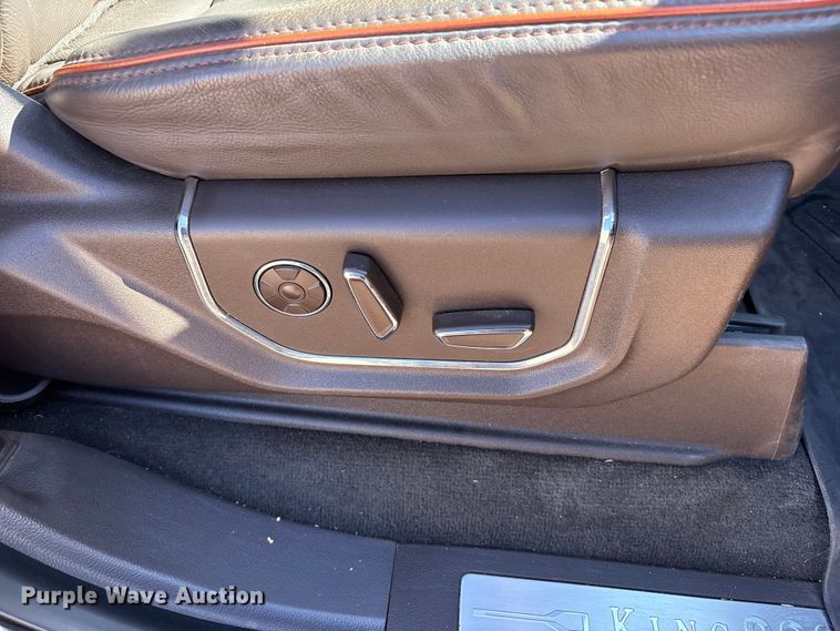 image for item FC2113 2017 Ford F350 King Ranch Crew Cab pickup truck