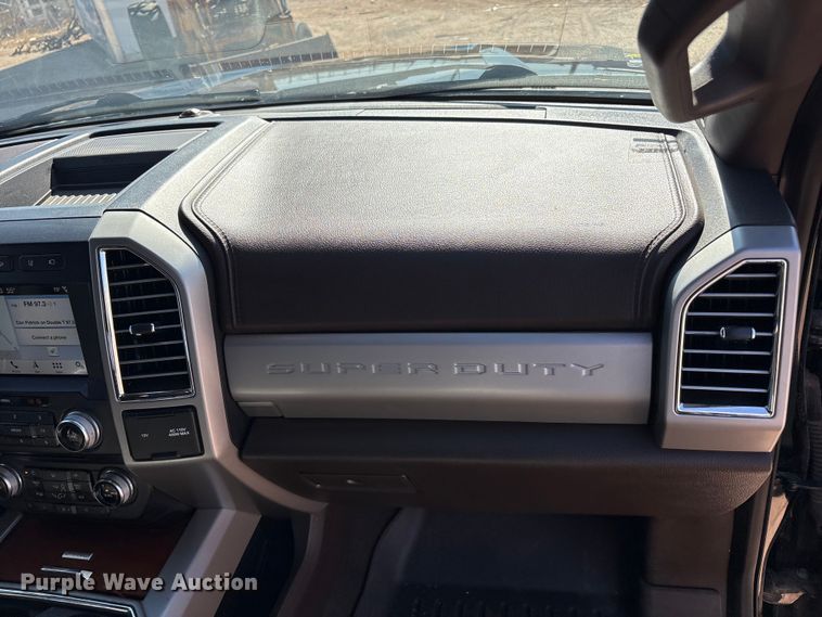 image for item FC2113 2017 Ford F350 King Ranch Crew Cab pickup truck