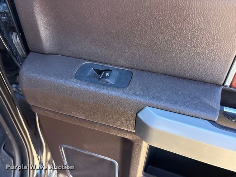 image for item FC2113 2017 Ford F350 King Ranch Crew Cab pickup truck